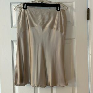 And Taylor loft size 6 silver satin skirt